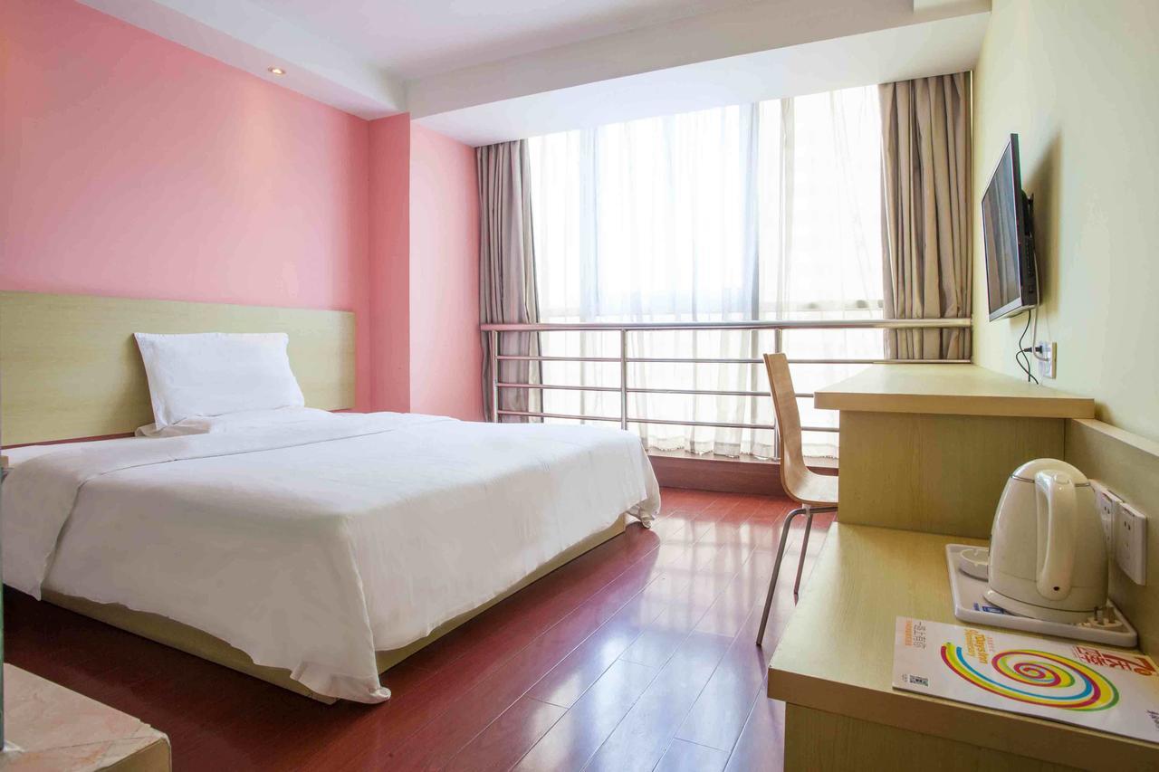 7Days Inn Foshan Shunde Ronggui Xiao Huangpu Room photo