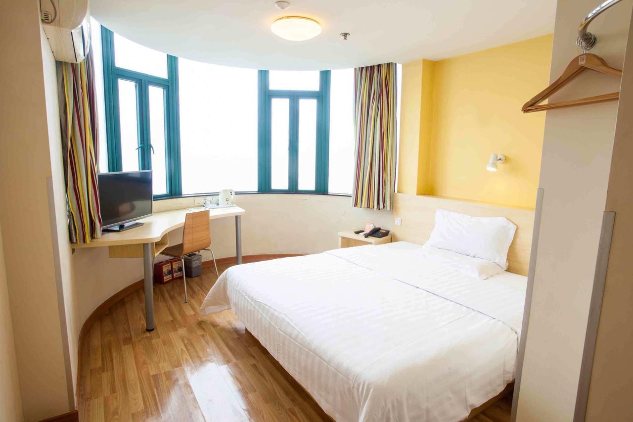 7Days Inn Foshan Shunde Ronggui Xiao Huangpu Room photo